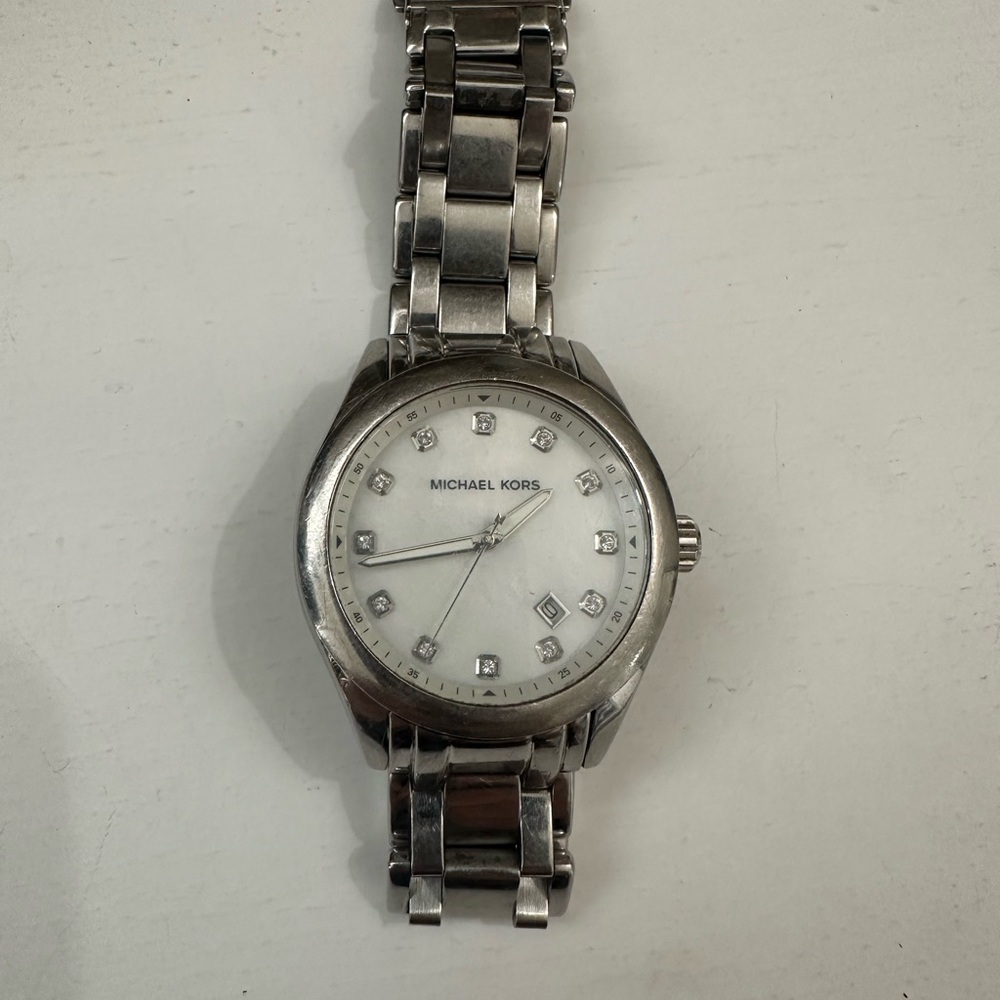 Michael Kors Silver Women's Watch MK5325 - Picture 2 of 6